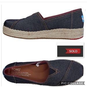 TOMS Women's Dark Blue Espadrilles